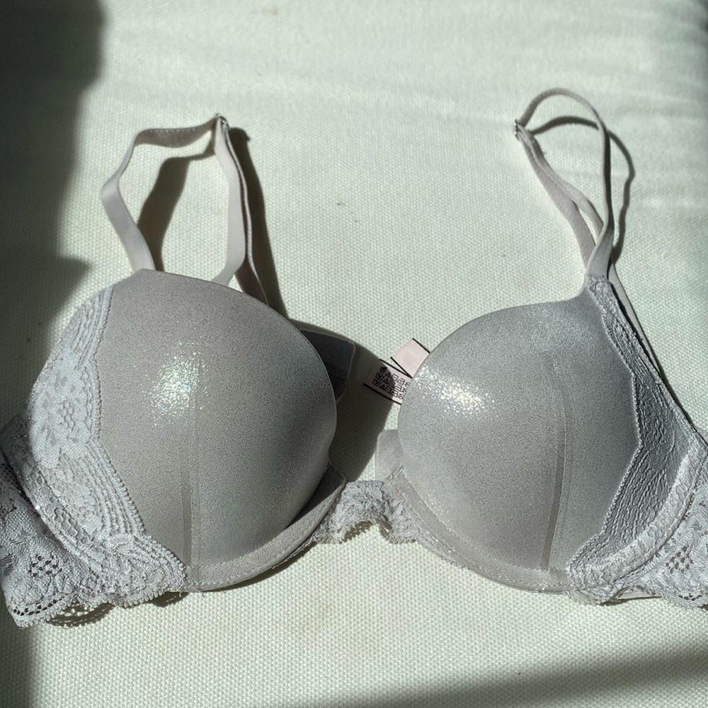 Victoria’s Secret dream angel push up bra 34a